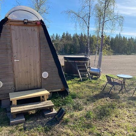 Niiralan Tila : Starlite Cabin Laitila Экстерьер фото
